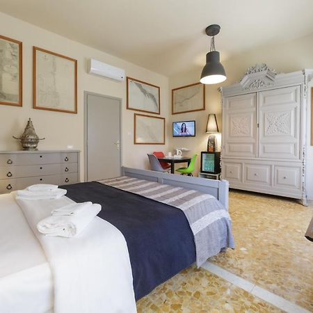 Budget Rooms Sonnino 37 กาญารี ภายนอก รูปภาพ