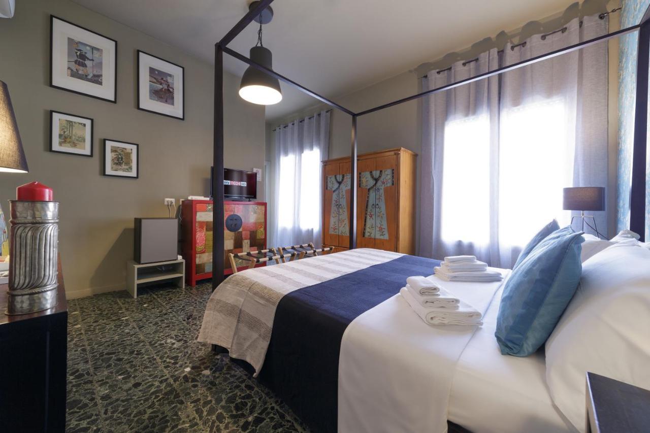 Budget Rooms Sonnino 37 กาญารี ภายนอก รูปภาพ