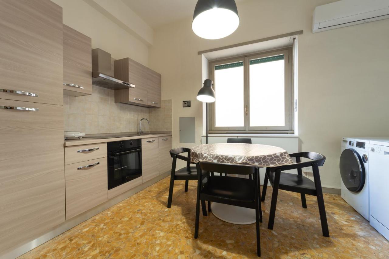 Budget Rooms Sonnino 37 กาญารี ภายนอก รูปภาพ