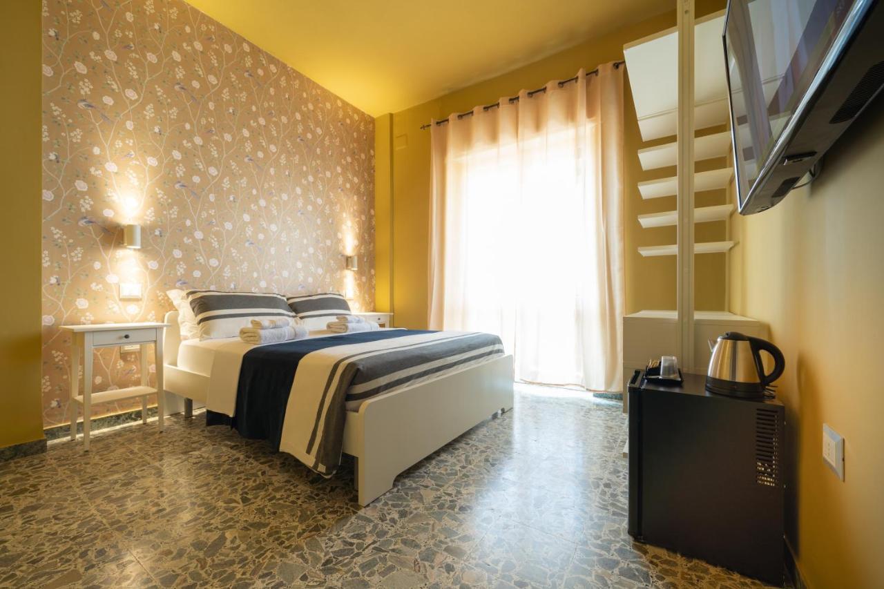 Budget Rooms Sonnino 37 กาญารี ภายนอก รูปภาพ