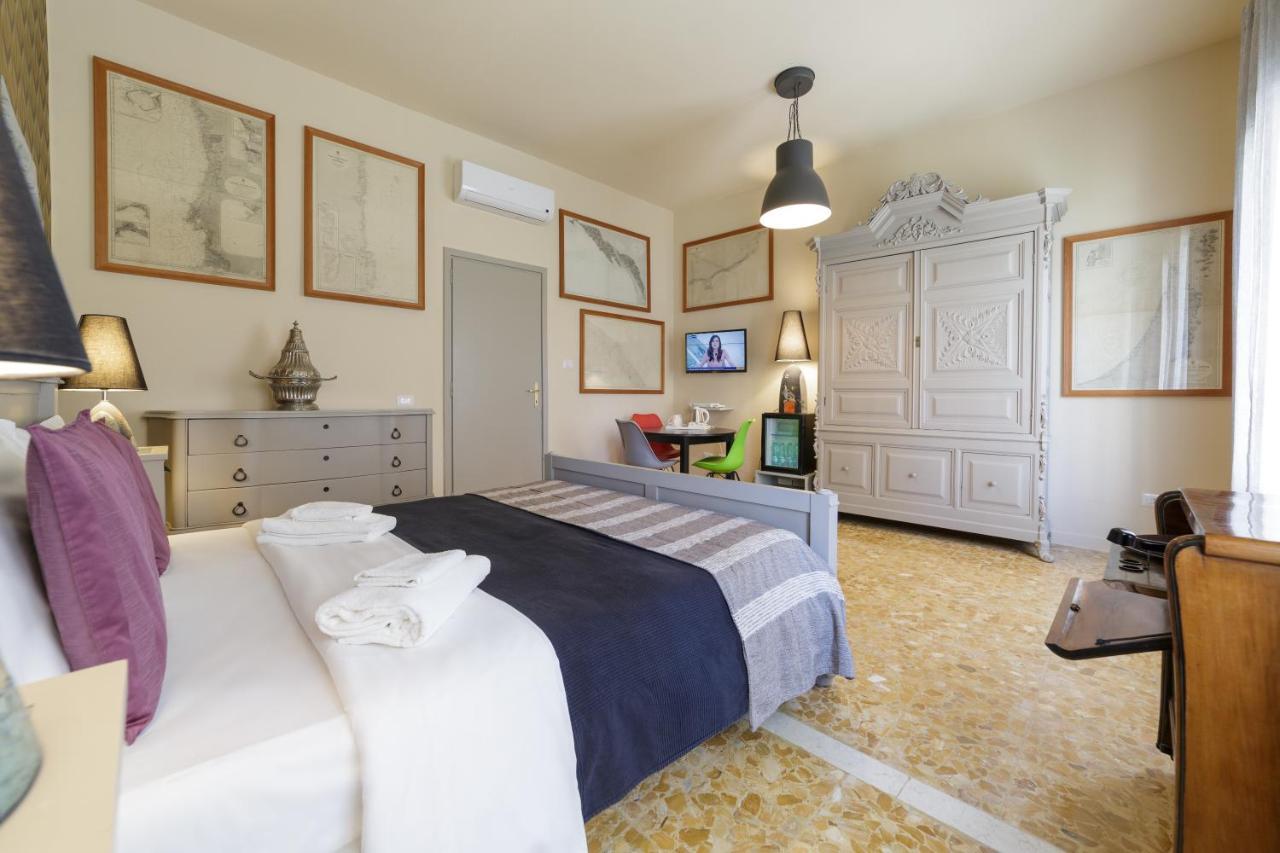 Budget Rooms Sonnino 37 กาญารี ภายนอก รูปภาพ